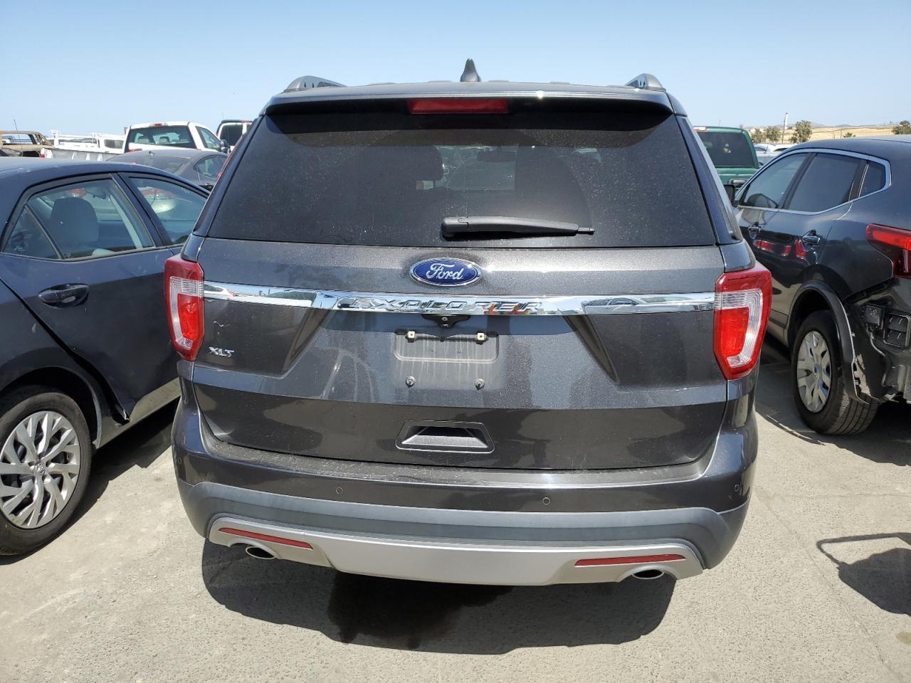 1FM5K7D85GGA96438 2016 Ford Explorer Xlt