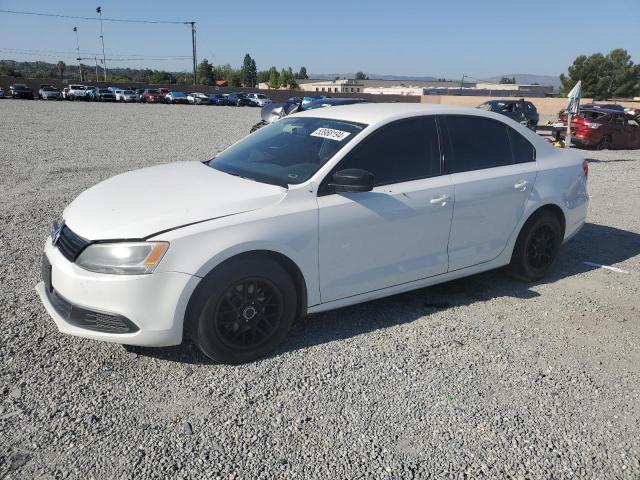 Lot #2536170279 2014 VOLKSWAGEN JETTA BASE salvage car