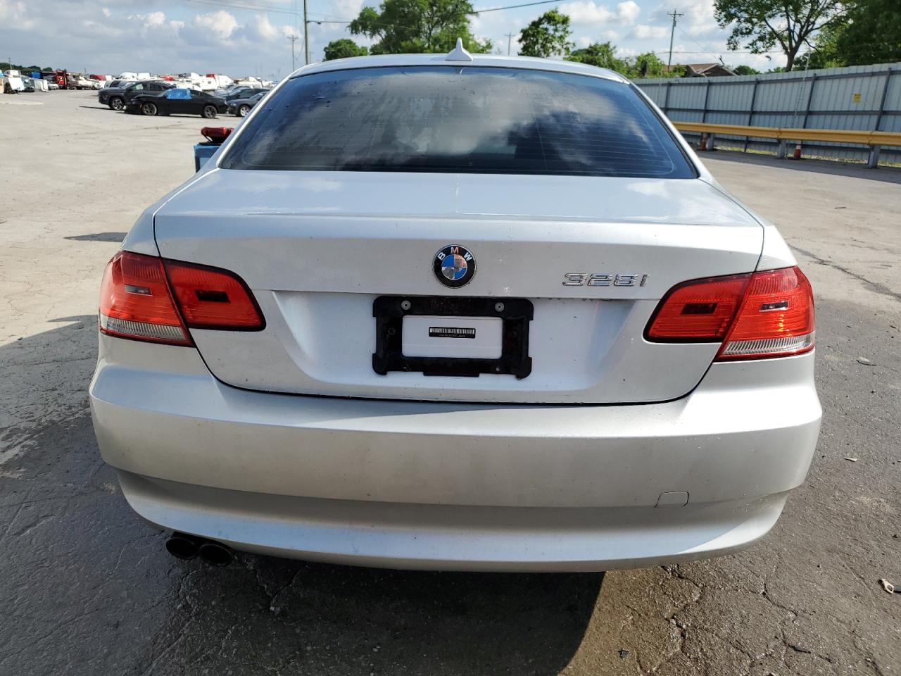 WBAWC33539PU83835 2009 BMW 328 Xi