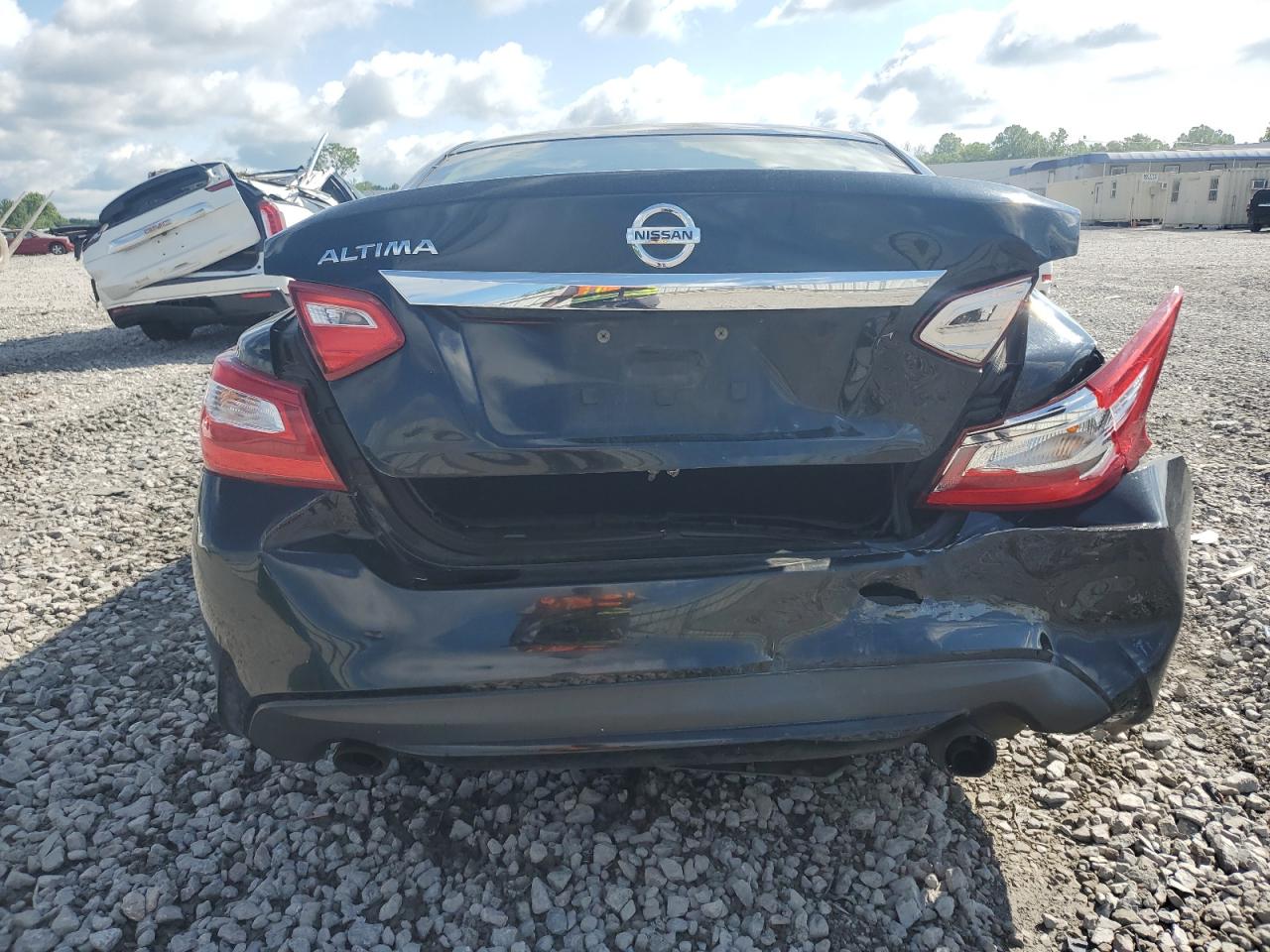 1N4AL3AP2GN336888 2016 Nissan Altima 2.5