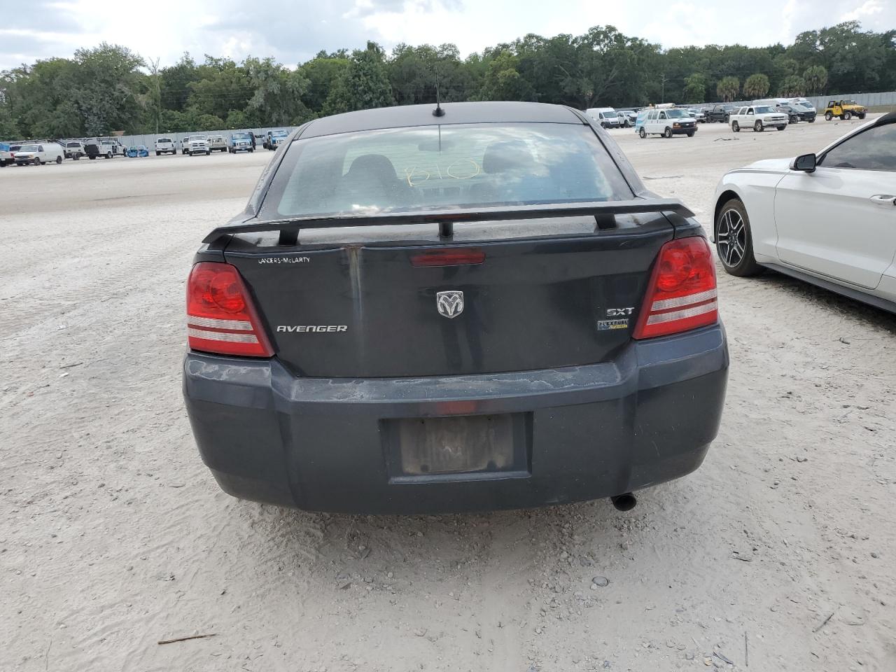 1B3LC56R28N253800 2008 Dodge Avenger Sxt