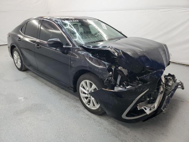 VIN 4T1C11AKXMU560943 2021 Toyota Camry, LE no.4