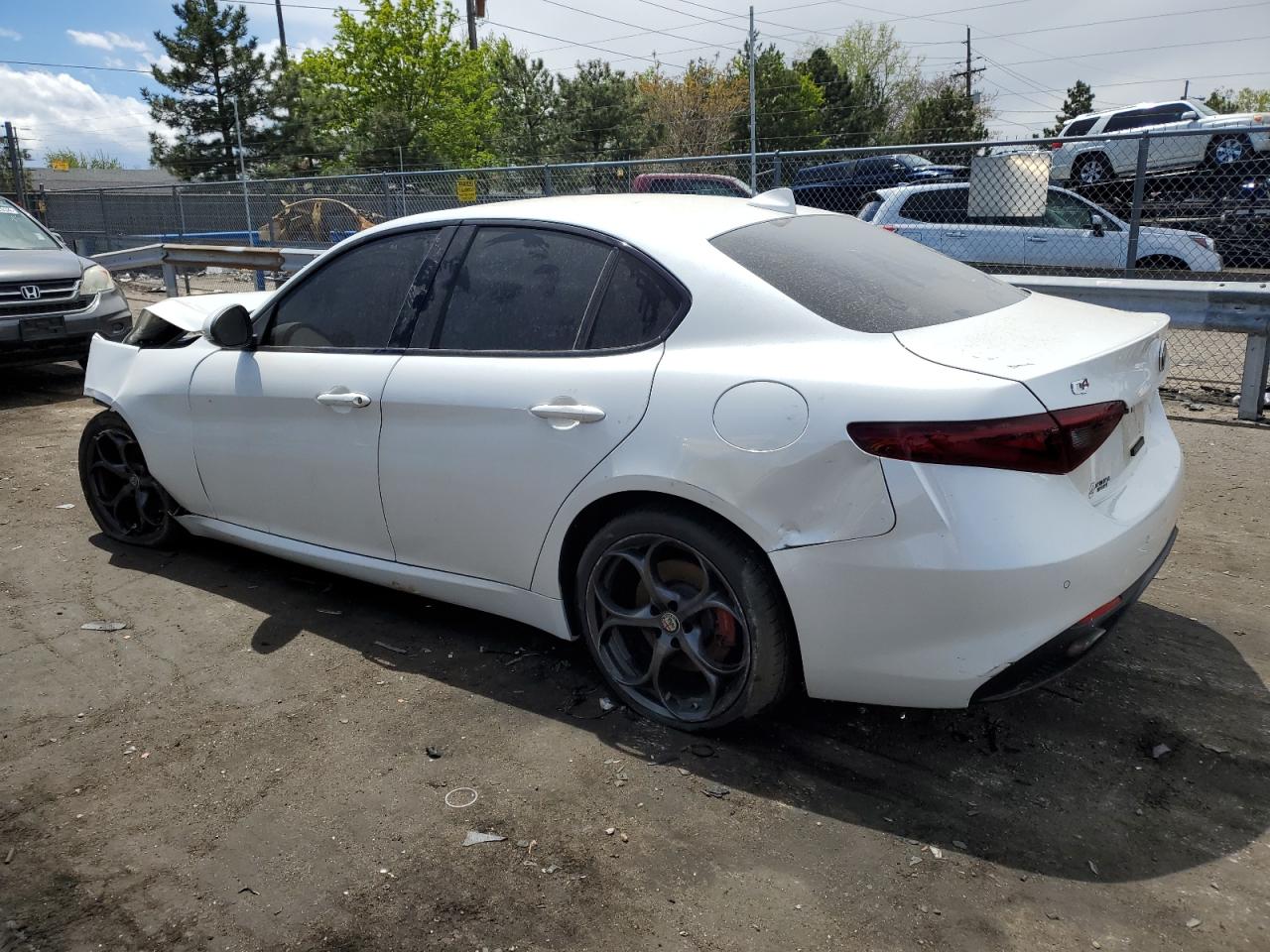 ZARFAEEN8H7556994 2017 Alfa Romeo Giulia Ti Q4