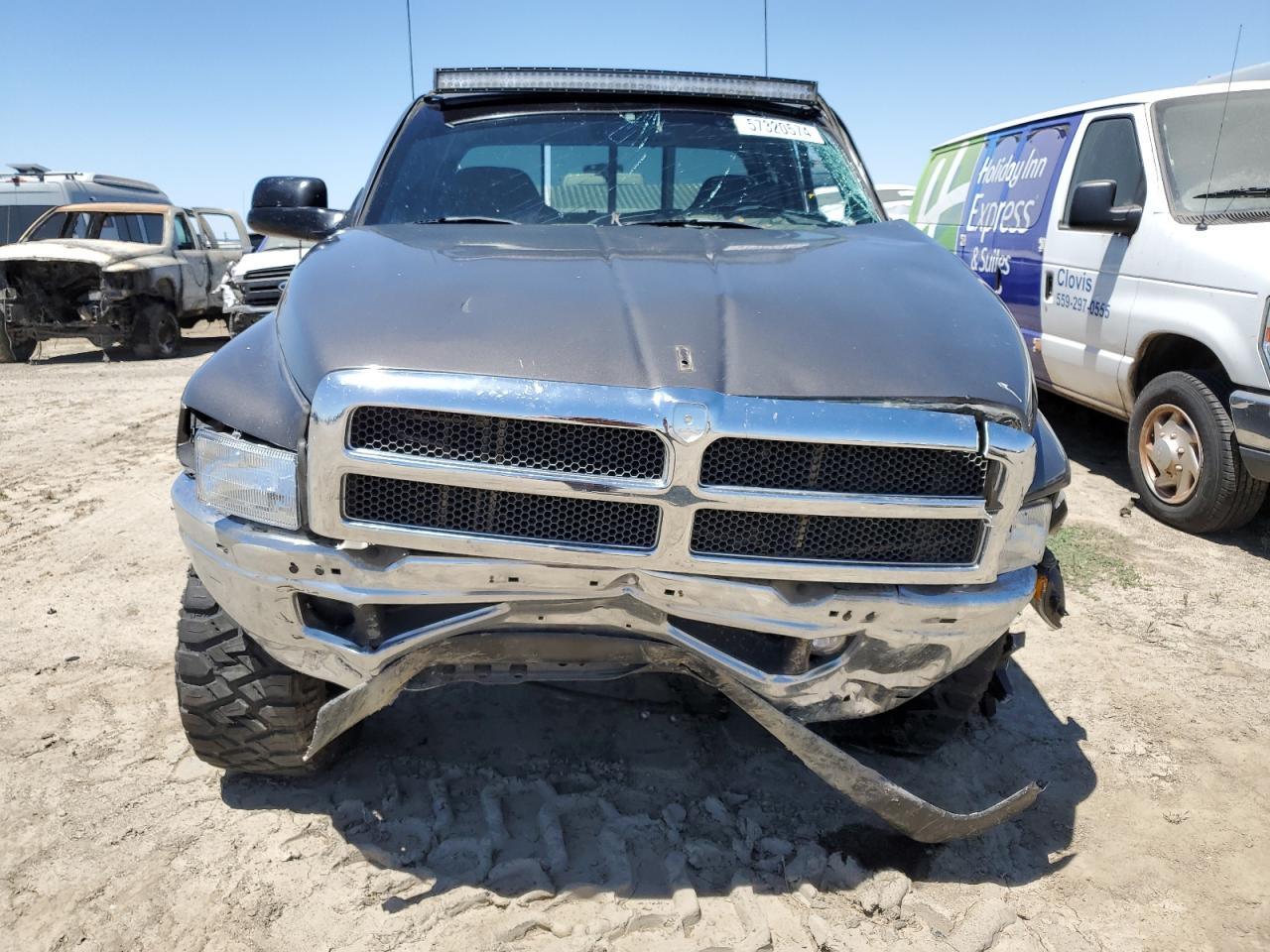 3B7KF23Z22M275592 2002 Dodge Ram 2500