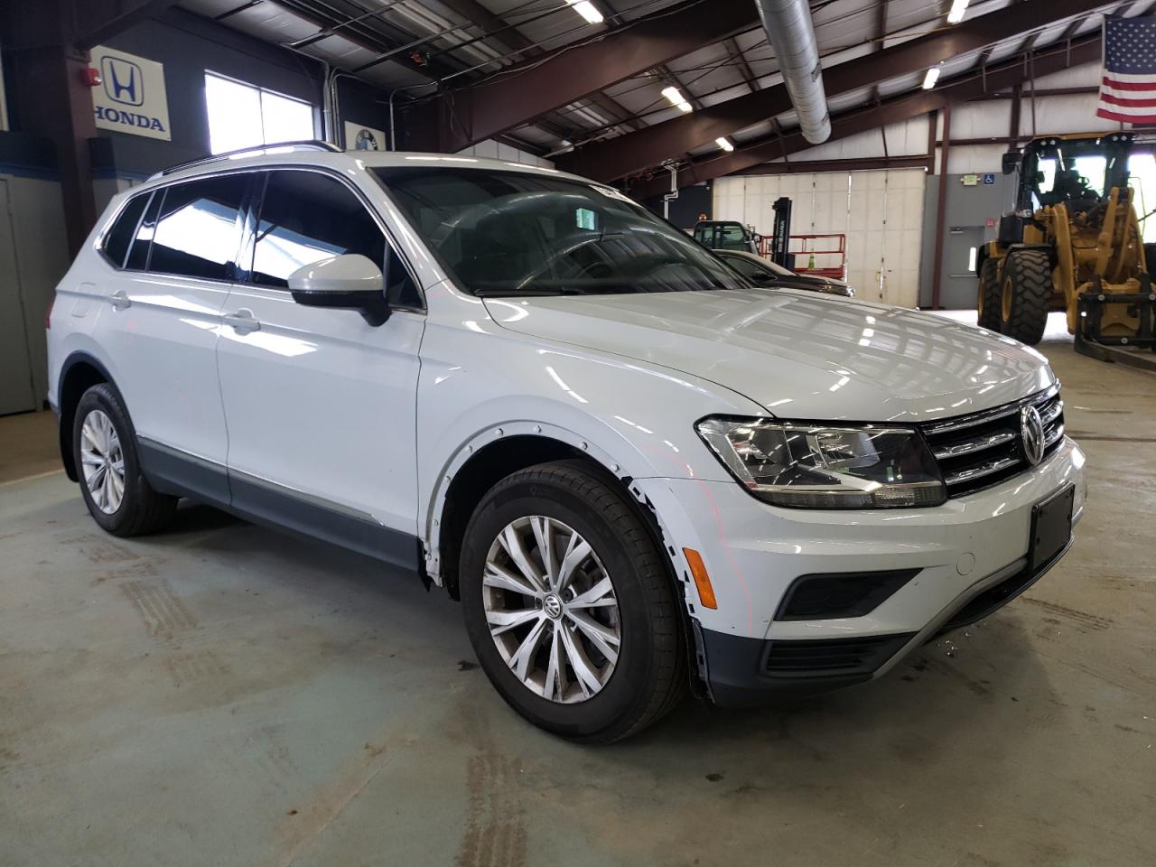 3VV2B7AX8JM124573 2018 Volkswagen Tiguan Se