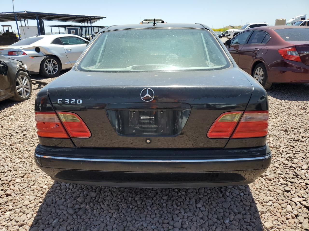 WDBJF65J8YA995333 2000 Mercedes-Benz E 320