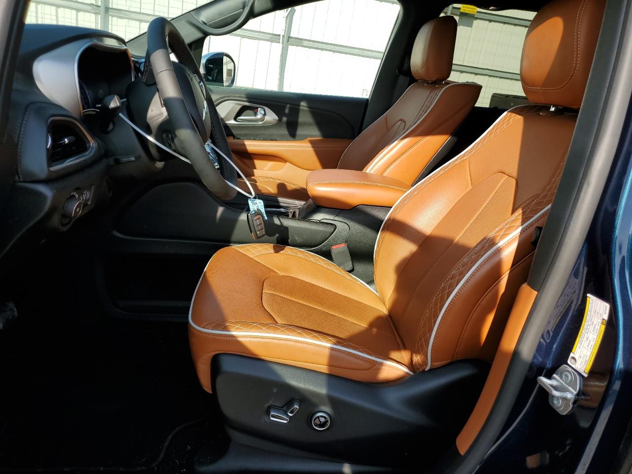 2C4RC1N71RR103487 2024 Chrysler Pacifica Hybrid Pinnacle