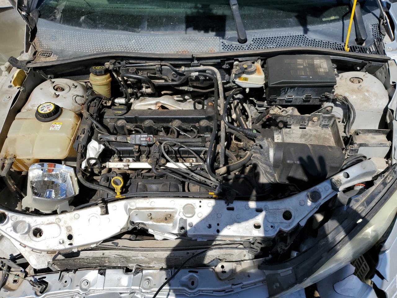 1FAFP34N05W228698 2005 Ford Focus Zx4