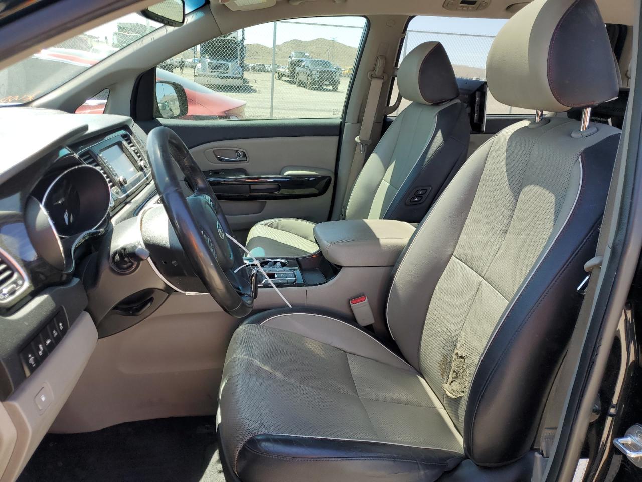 KNDMC5C16K6536879 2019 Kia Sedona Ex