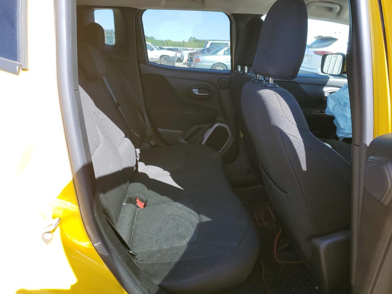 ZACCJABT9FPC17377 2015 Jeep Renegade Latitude