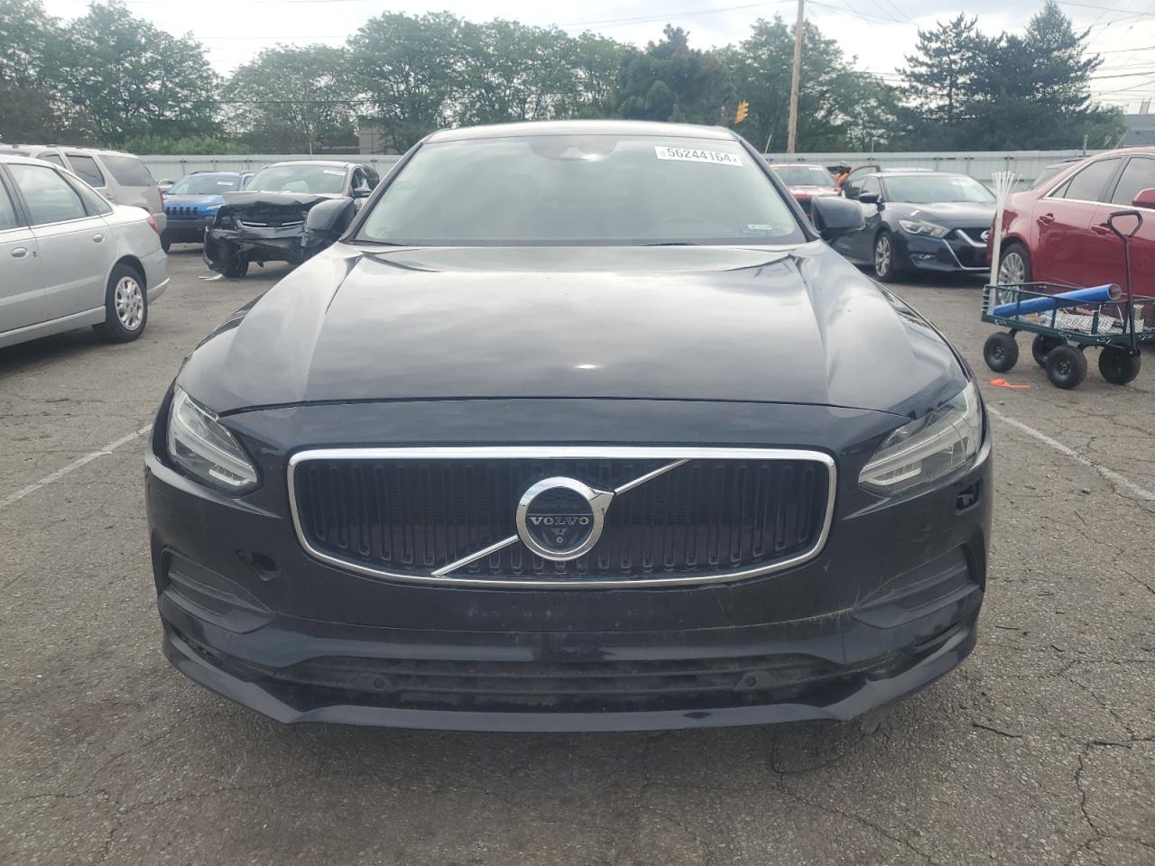 LVY982MKXJP016313 2018 Volvo S90 T5 Momentum