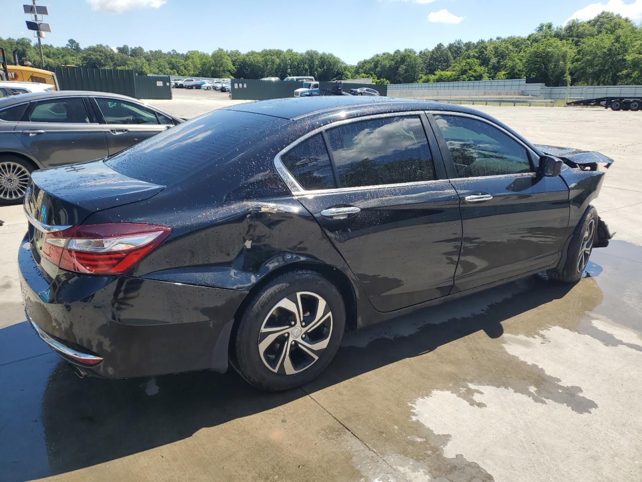 2017 Honda Accord Lx vin: 1HGCR2F30HA304517