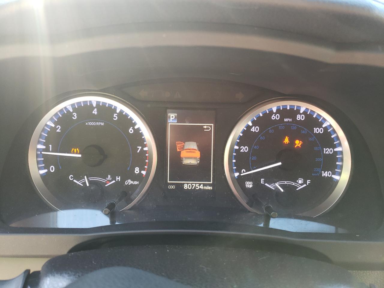 5TDBZRFH4HS442997 2017 Toyota Highlander Le