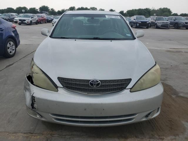 2002 Toyota Camry Le VIN: 4T1BF30K22U529693 Lot: 55311394