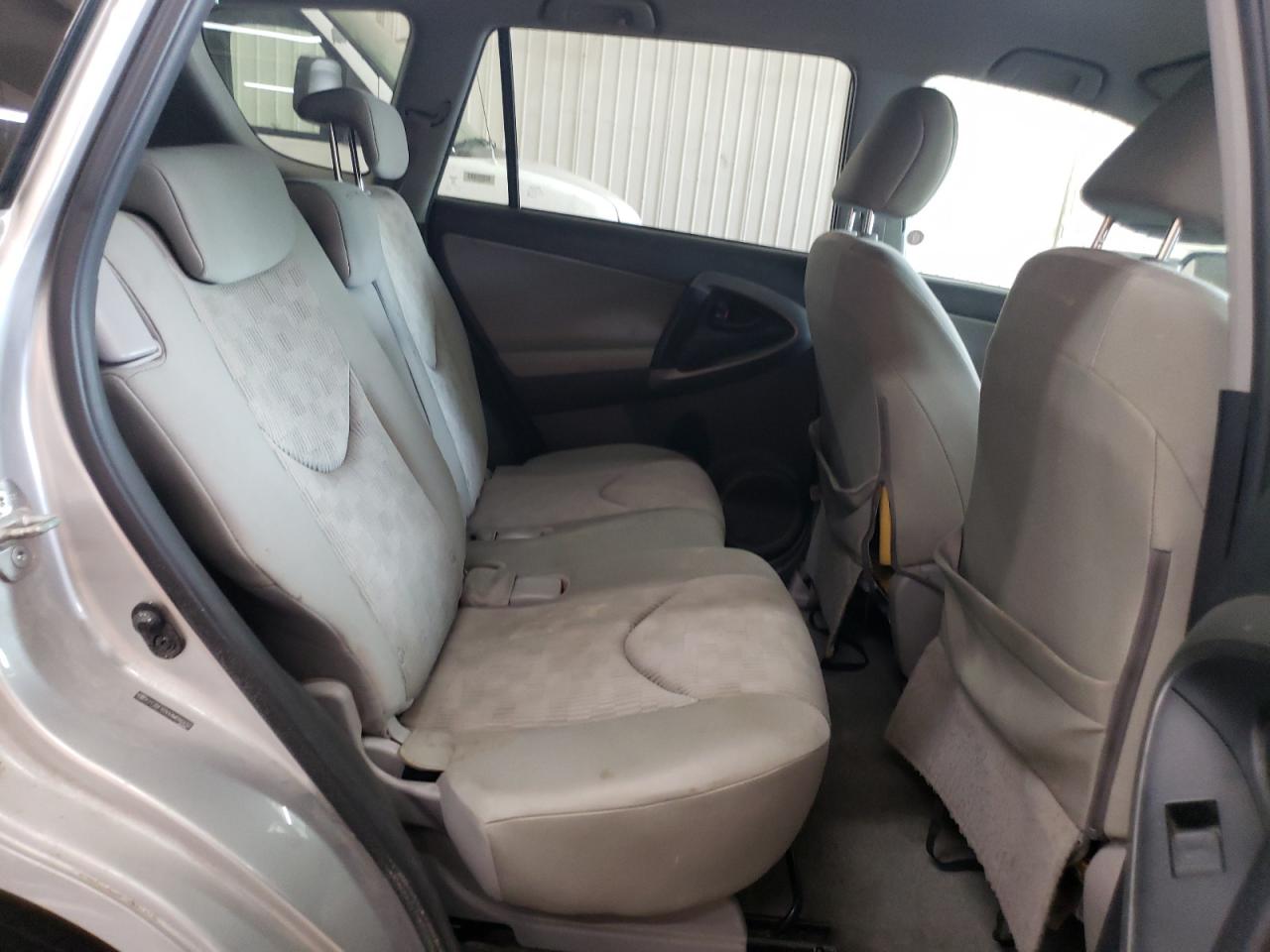 2T3BF4DV4AW046450 2010 Toyota Rav4