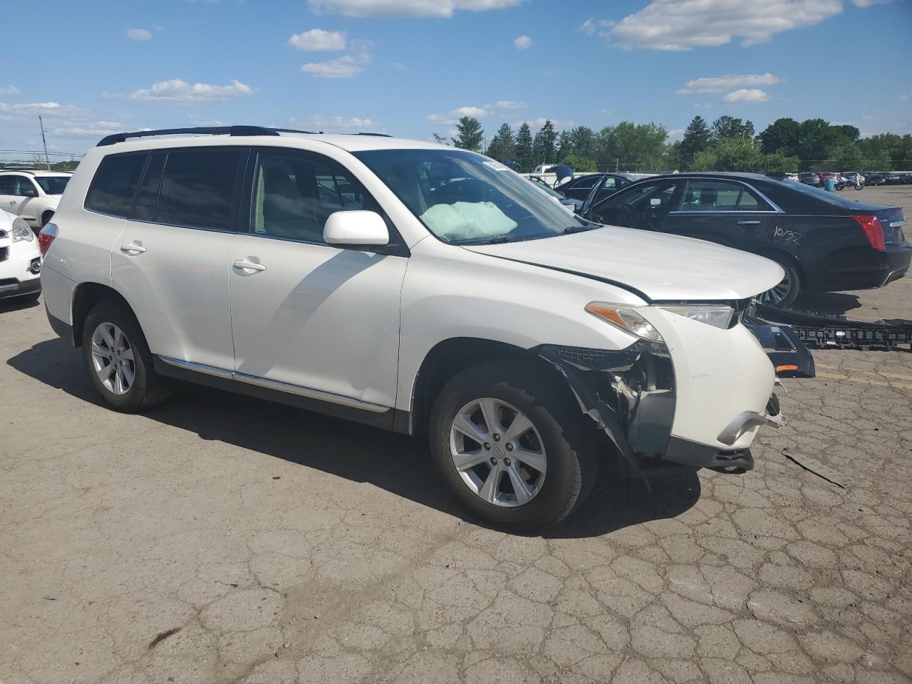 5TDBK3EH7DS261972 2013 Toyota Highlander Base