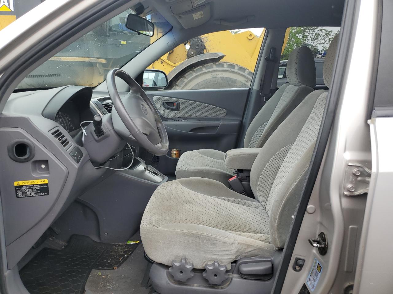 KM8JN72D55U124789 2005 Hyundai Tucson Gls