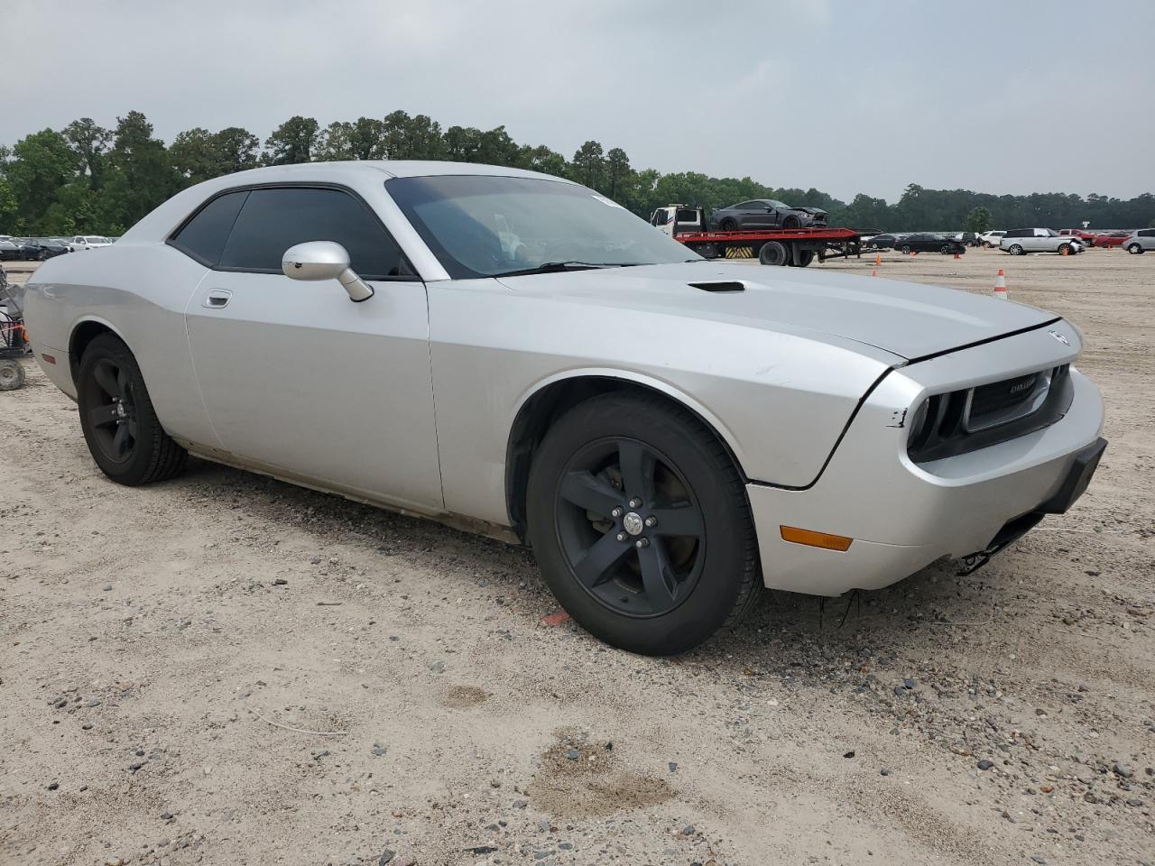 2B3CJ4DV0AH157596 2010 Dodge Challenger Se