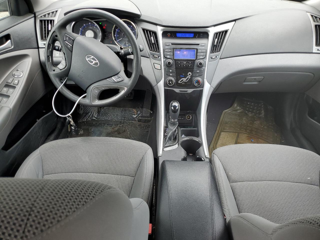 5NPEB4AC7DH732070 2013 Hyundai Sonata Gls