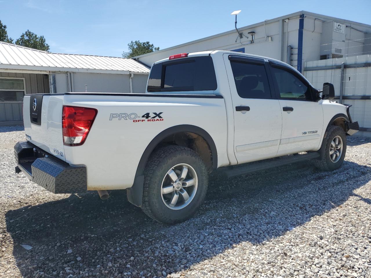 1N6BA0EC8CN322320 2012 Nissan Titan S