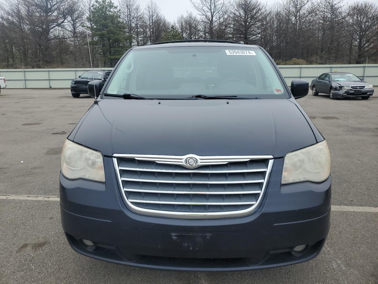 Lot #2888310773 2010 CHRYSLER TOWN & CTY