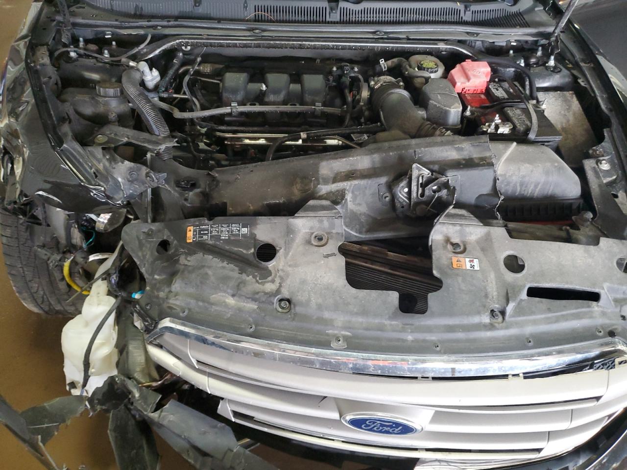 1FAHP2E84FG194899 2015 Ford Taurus Sel