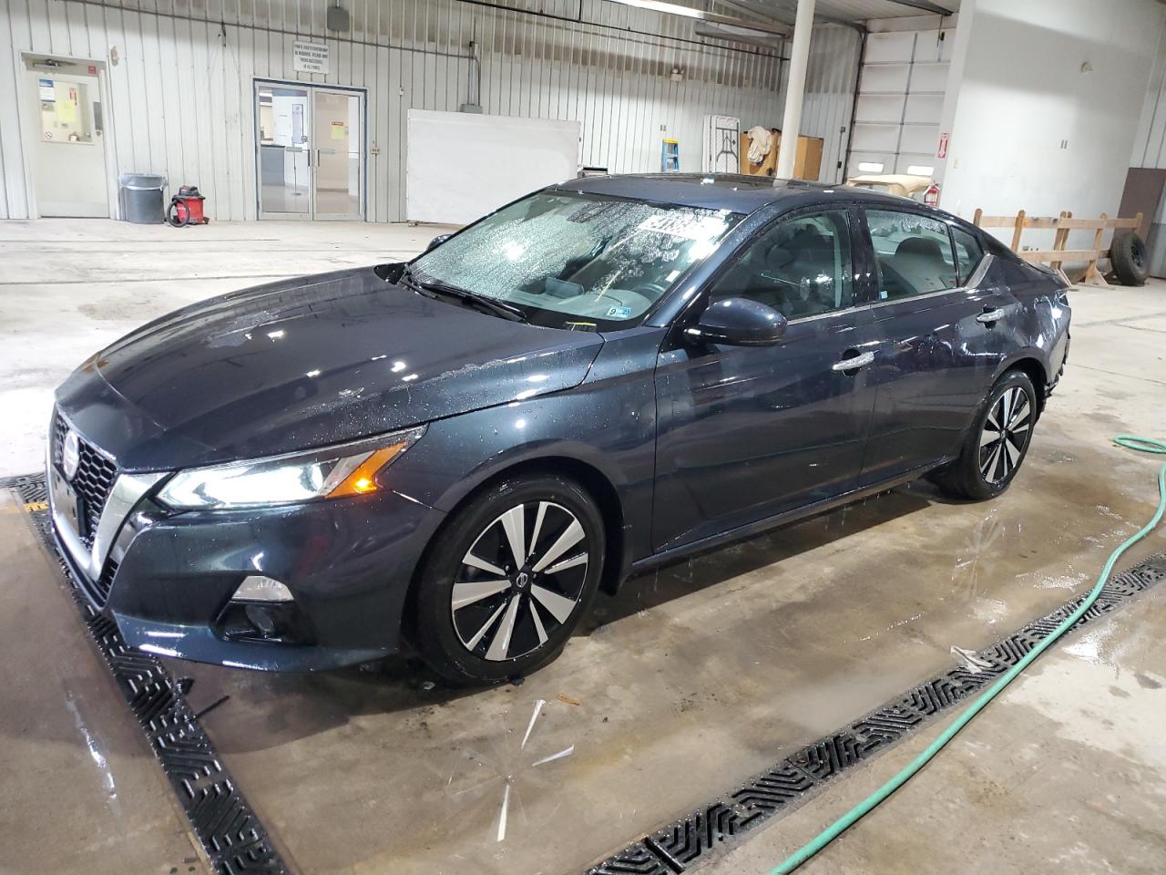 2022 Nissan Altima Sl vin: 1N4BL4EV7NN418745