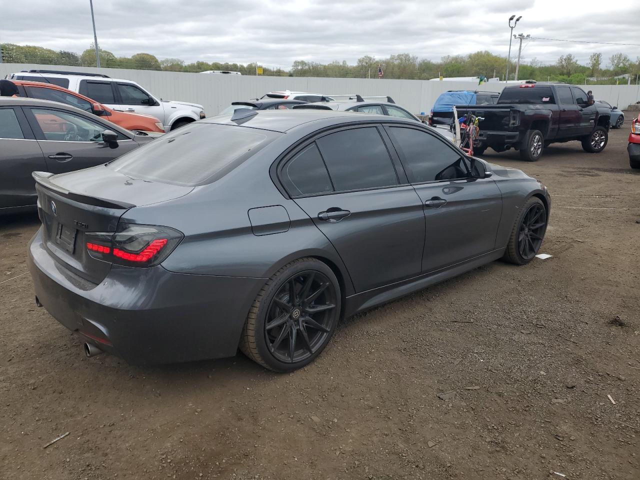 WBA8B7C55HK858414 2017 BMW 340 Xi