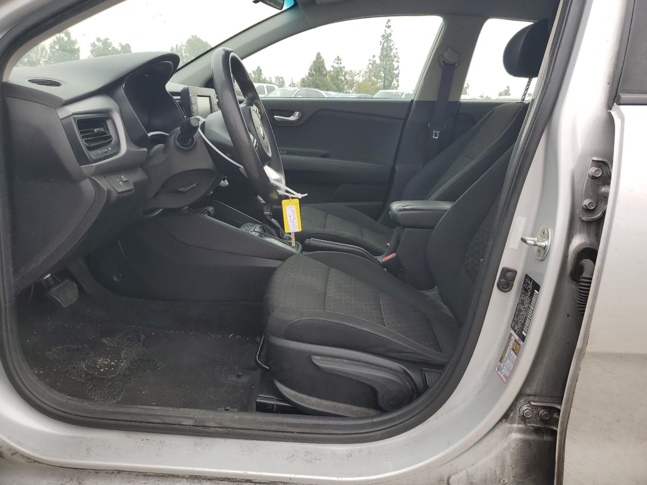 3KPA24AB1JE086174 2018 Kia Rio Lx