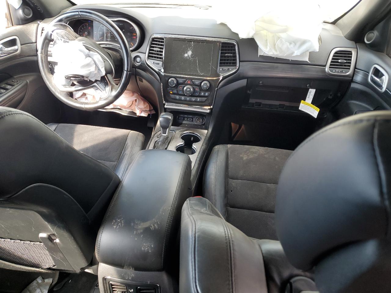 1C4RJFAG4MC534271 2021 Jeep Grand Cherokee Laredo