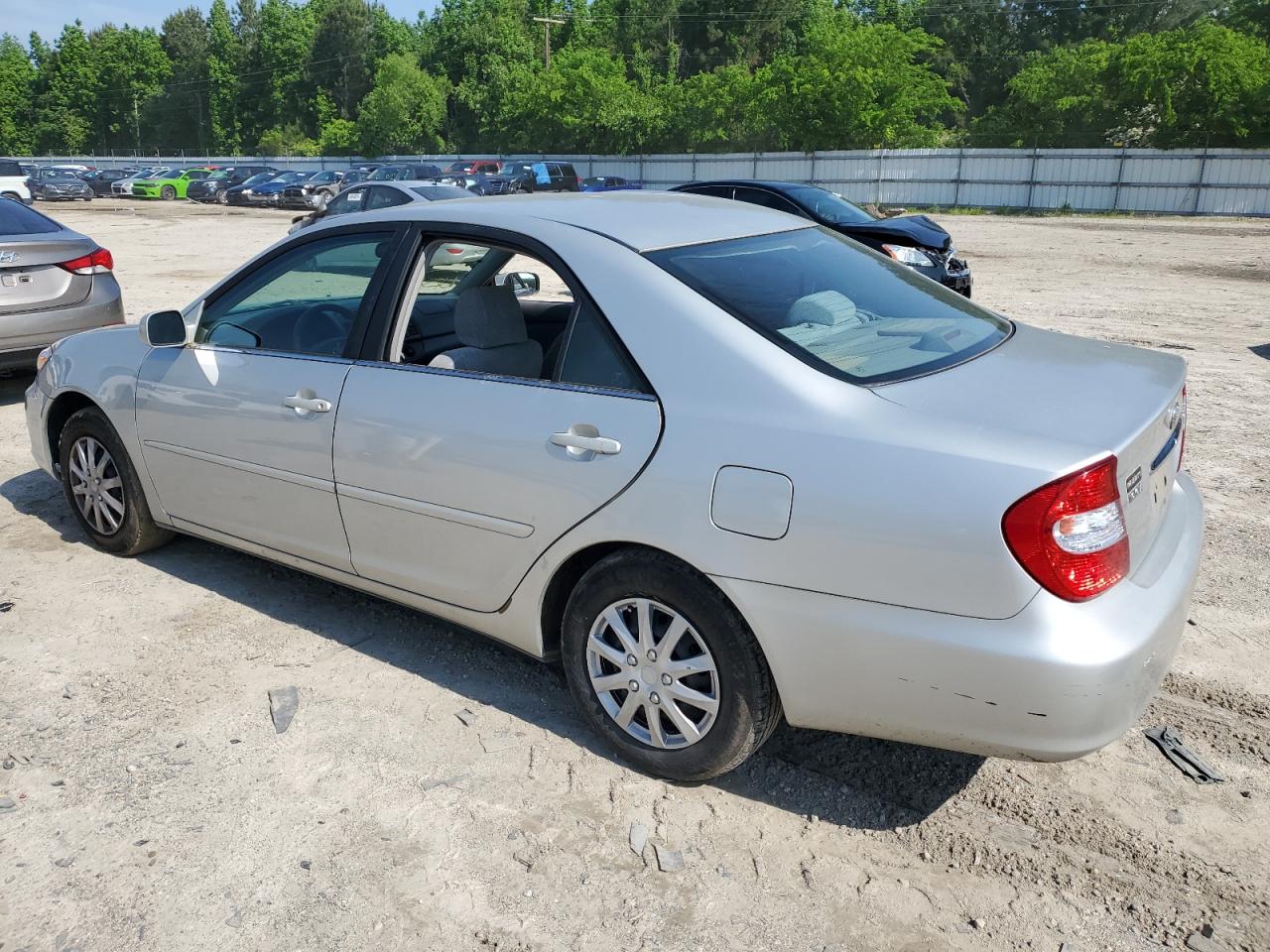 4T1BE32K83U677722 2003 Toyota Camry Le