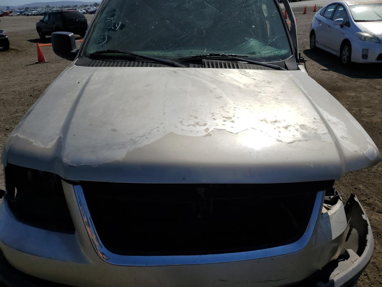 1FMRU15WX4LB32911 2004 Ford Expedition Xlt