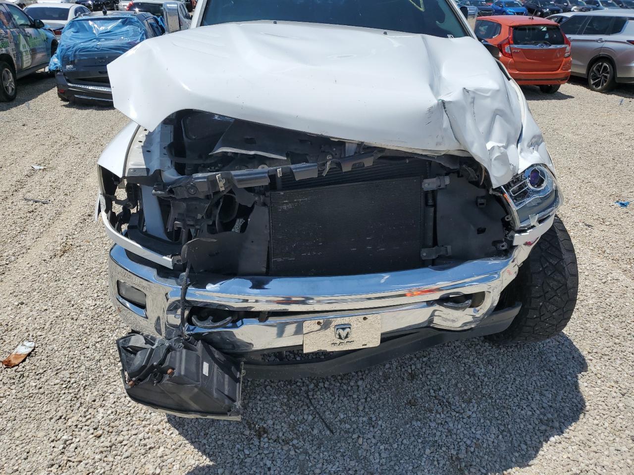 3C6UR5NL0FG663085 2015 Ram 2500 Laramie