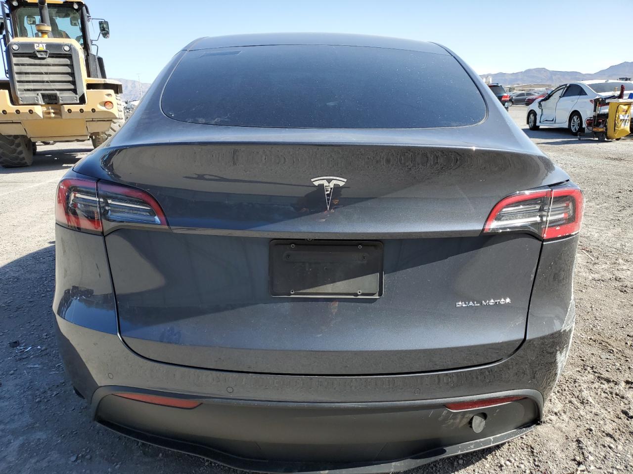 2021 Tesla Model Y vin: 5YJYGDEE7MF119973