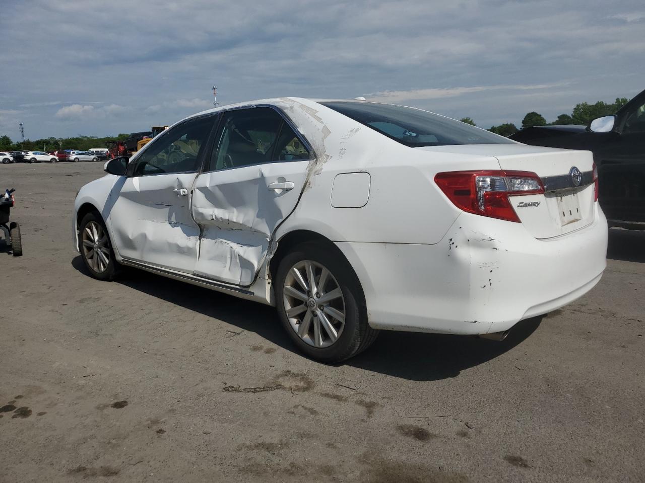 4T1BK1FK4CU506876 2012 Toyota Camry Se