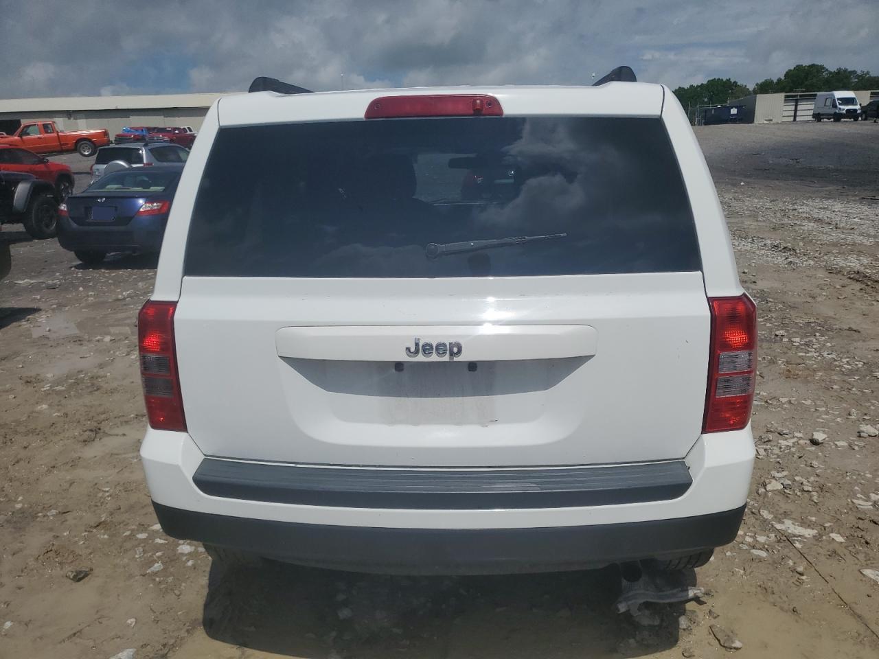 1C4NJPBB5FD341034 2015 Jeep Patriot Sport