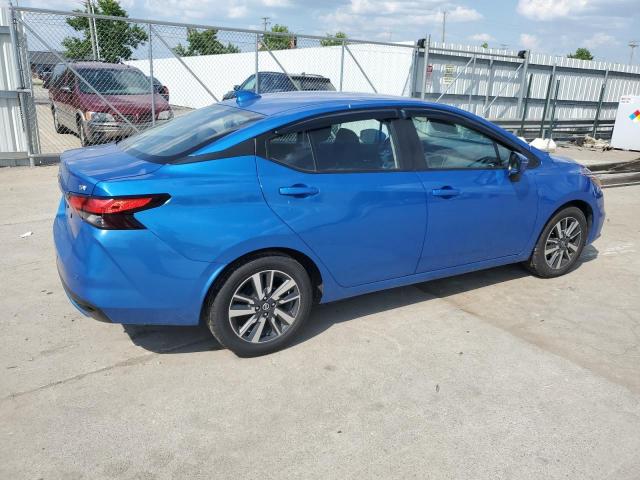  NISSAN VERSA 2021 Granatowy