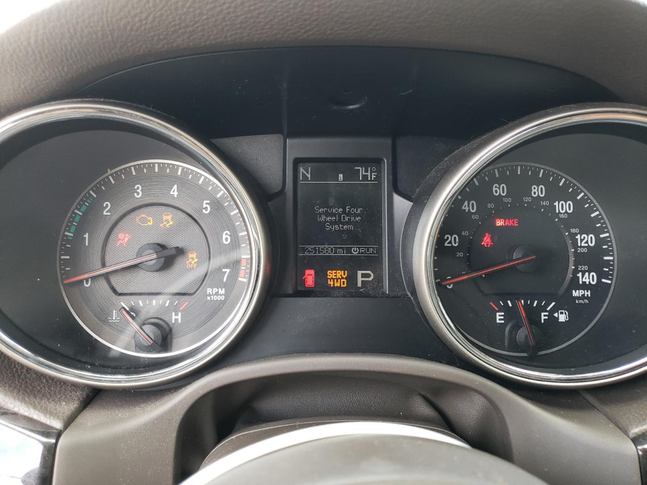 1J4RR4GG8BC595845 2011 Jeep Grand Cherokee Laredo