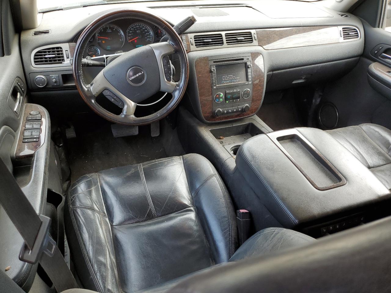 1GKFK63858J206076 2008 GMC Yukon Denali