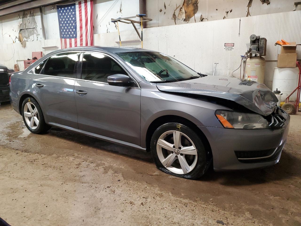 2013 Volkswagen Passat Se vin: 1VWBH7A35DC083459