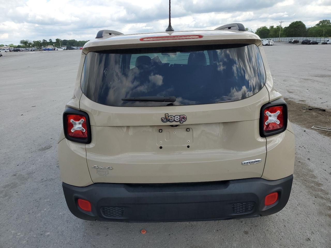 ZACCJBBT0FPB55319 2015 Jeep Renegade Latitude