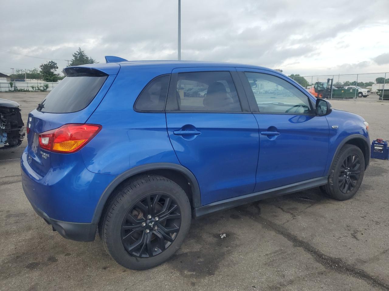 JA4AP3AU9HZ040470 2017 Mitsubishi Outlander Sport Es