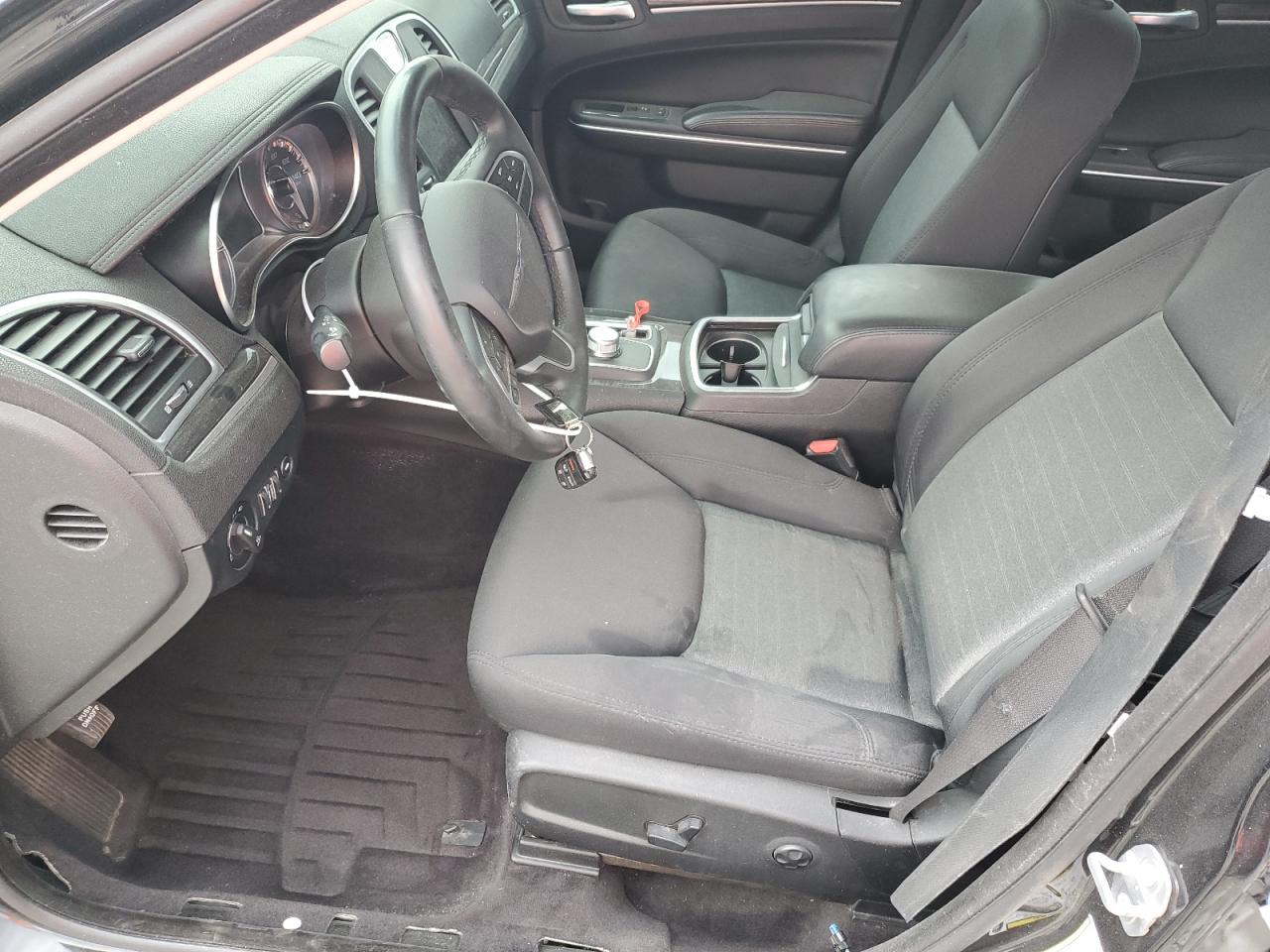 2C3CCAAG9JH320389 2018 Chrysler 300 Touring