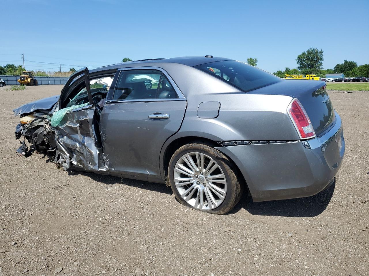 2C3CA5CG7BH560388 2011 Chrysler 300 Limited