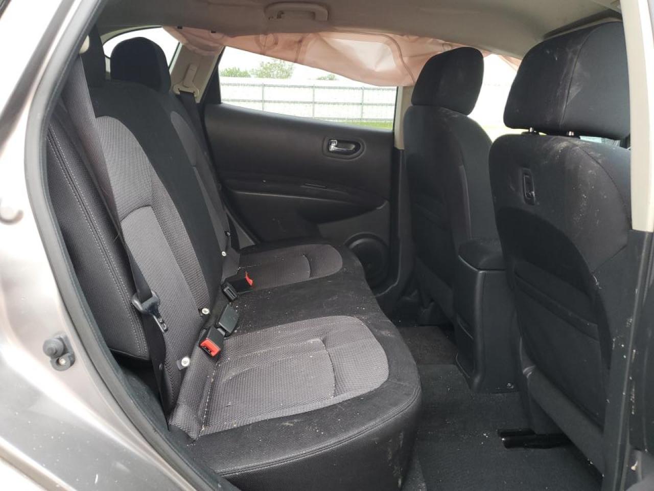 JN8AS5MT8BW560594 2011 Nissan Rogue S