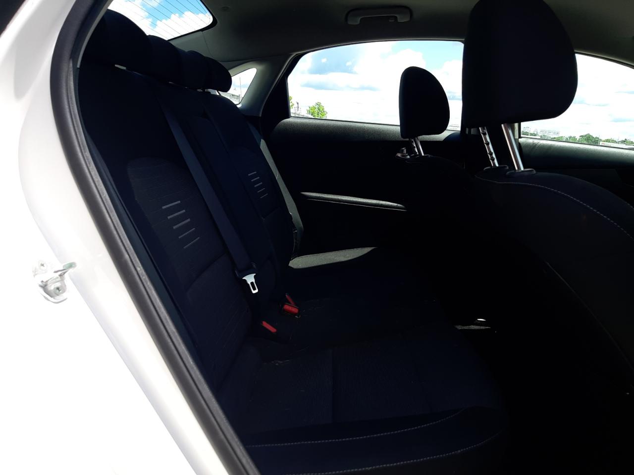 3KPF34AD9KE131884 2019 Kia Forte Gt Line