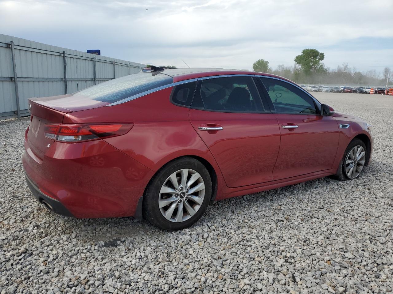 5XXGT4L32JG232957 2018 Kia Optima Lx