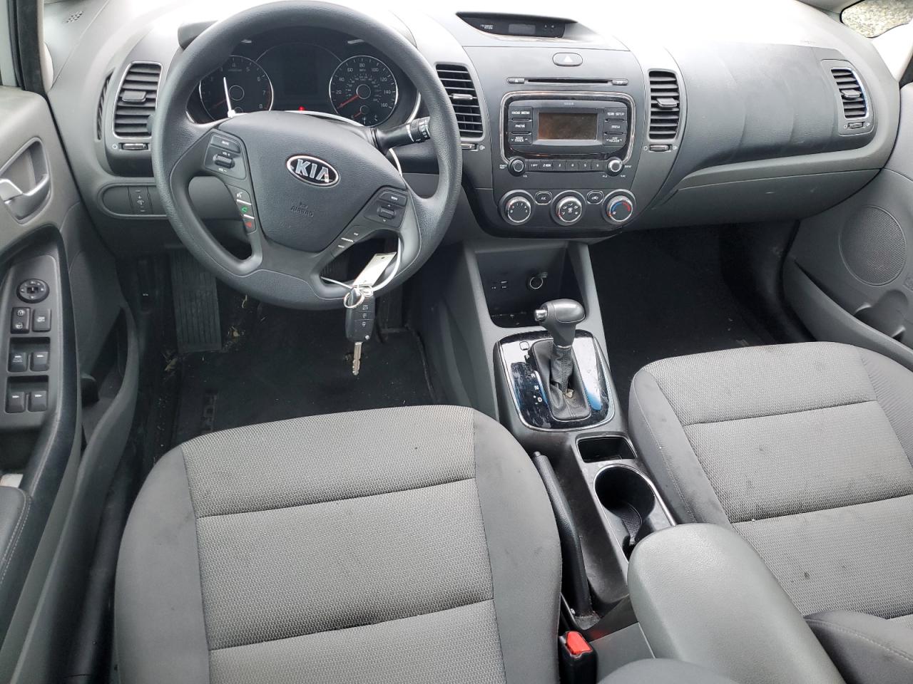 3KPFK4A75HE046143 2017 Kia Forte Lx