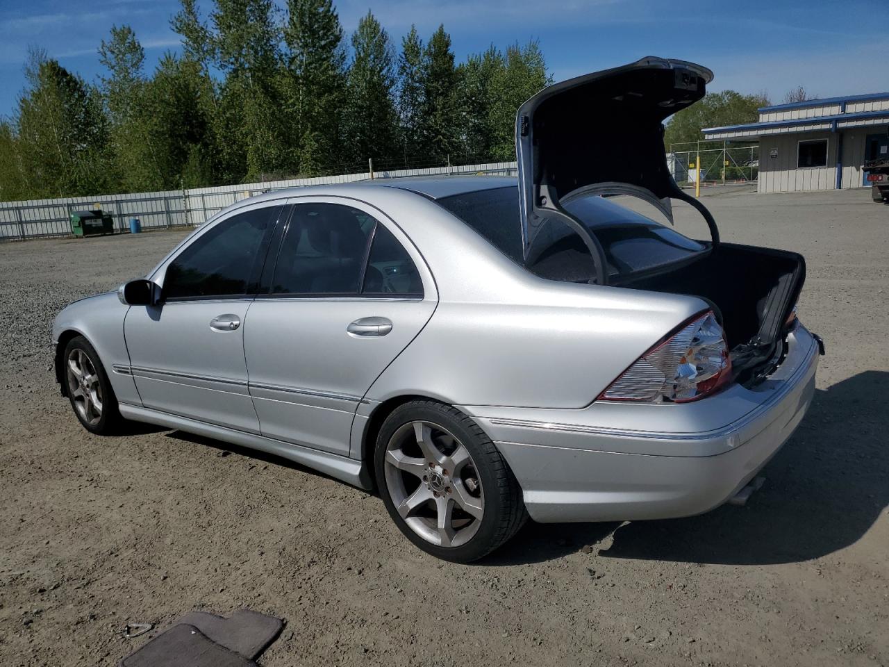 WDBRF52H87E023379 2007 Mercedes-Benz C 230