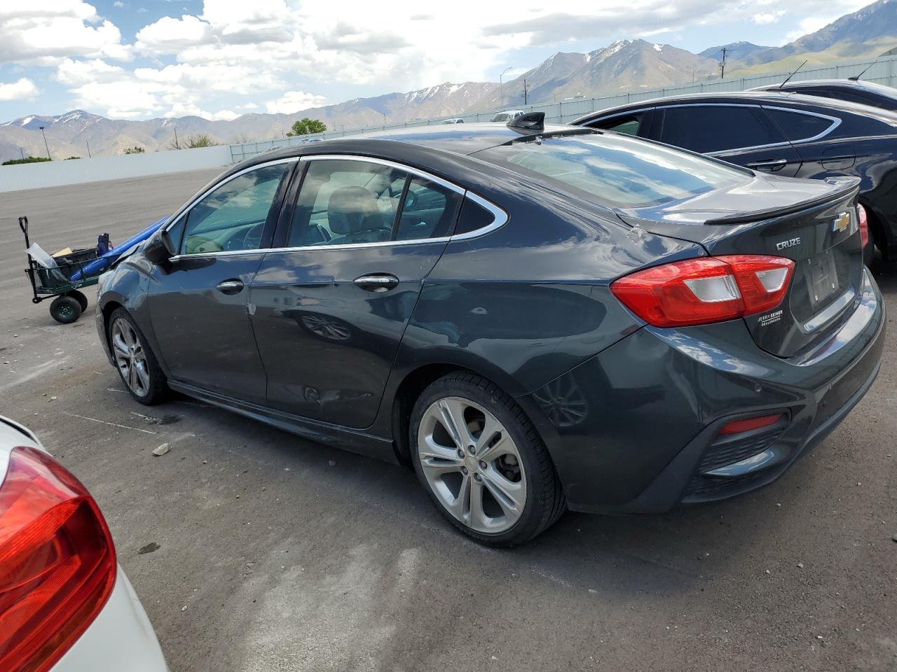 1G1BF5SM3H7133139 2017 Chevrolet Cruze Premier